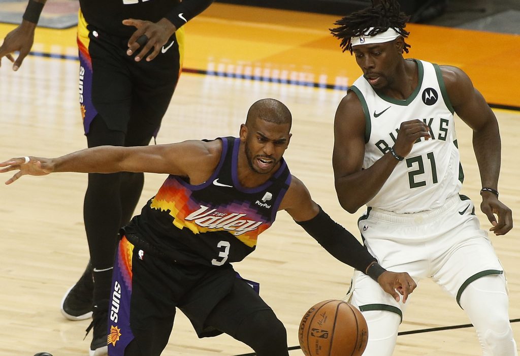 Devin Booker Has Reminded Chris Paul of an Important Basketball Lesson