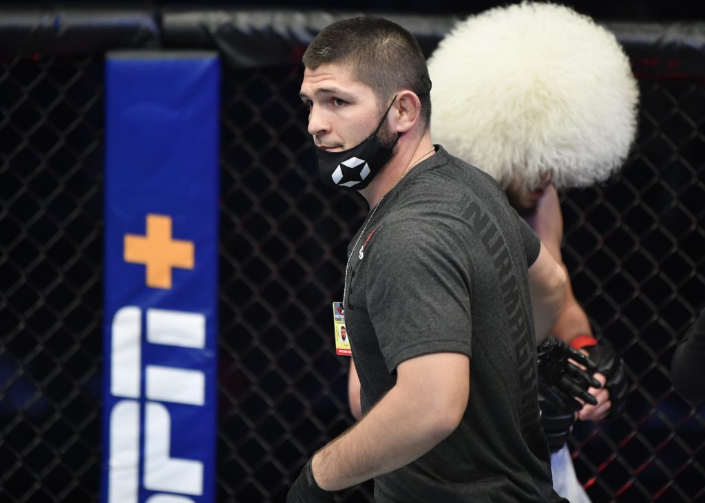 Khabib Nurmagomedov acts as a cornerman