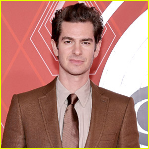 Andrew Garfield Looks Sharp in Burberry for the Ton Awards 2020