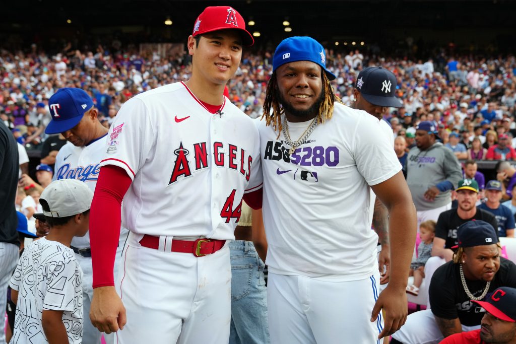 MLB All-Stars Shohei Ohtani and Vladimir Guerrero Jr. pose before the Home Run Derby