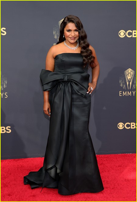 Mindy Kaling at the Emmy Awards 2021