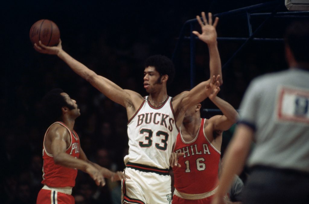 The Bucks' Kareem Abdul-Jabbar looks to pass the ball in 1971