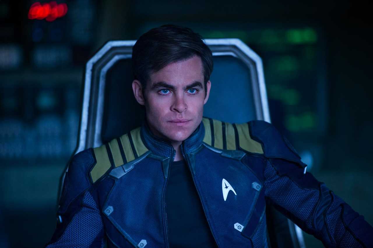 Paramount Reportedly Wants Chris Pine To Cross Over Into Star Trek TV Shows