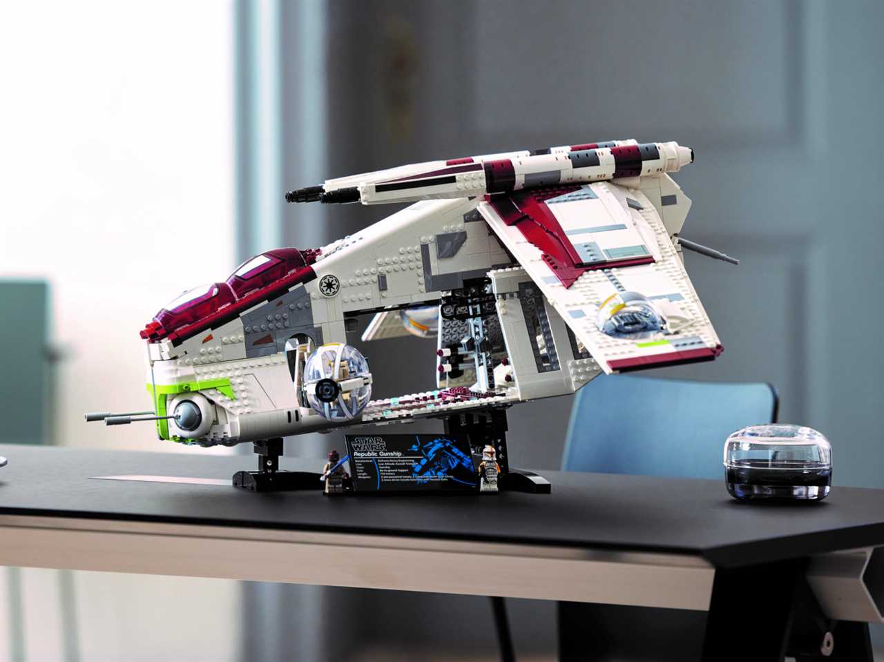 LEGO Announces Massive Star Wars UCS Republic Gunship with 3,292 Pieces