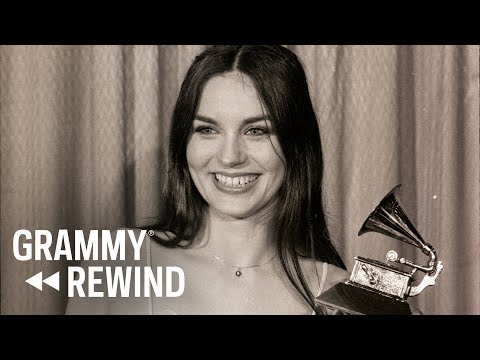 Watch Crystal Gayle Win GRAMMY For Best Country Vocal Performance, Female In 1978 | GRAMMY Rewind