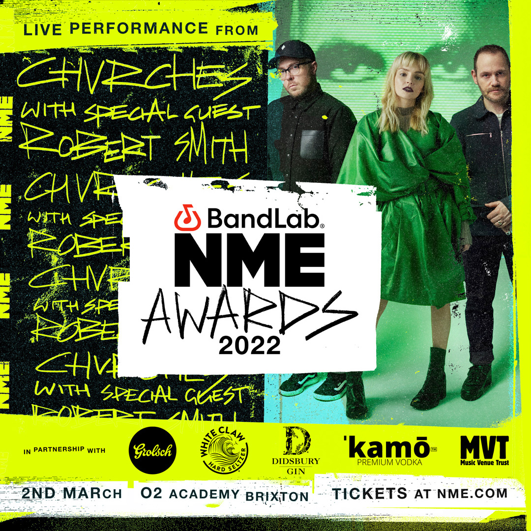 BandLab NME Awards 2022 Chvrches with Robert Smtih