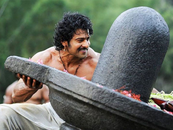 Prabhas celebrates 6 years of Baahubali 