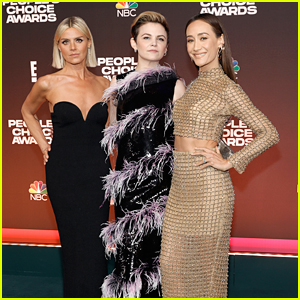 Ginnifer Goodwin, Eliza Coupe & Maggie Q Hype Up Their New Show at People's Choice Awards 2021