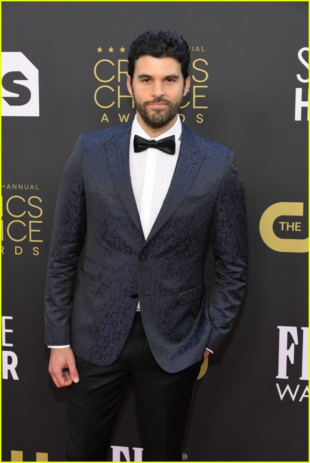 Steven Krueger (Yellowjackets) at the Critics Choice Awards 2022