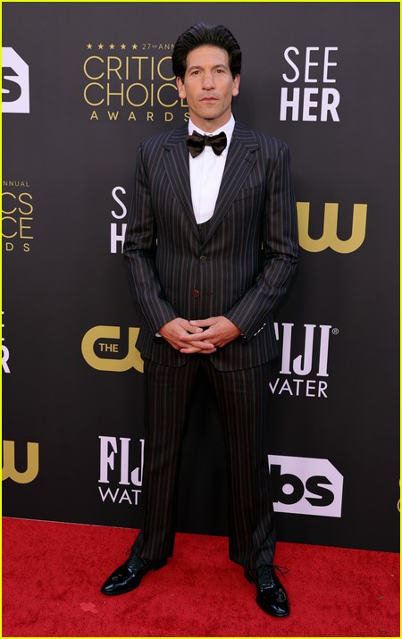 Jon Bernthal (King Richard) on the Critics Choice red carpet