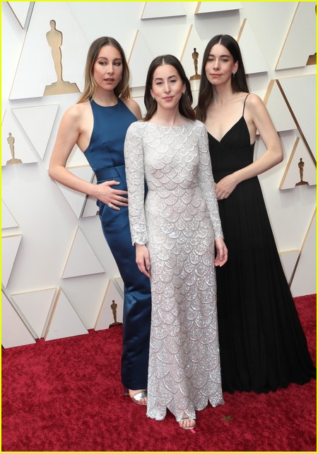 Haim on the Oscars 2022 red carpet