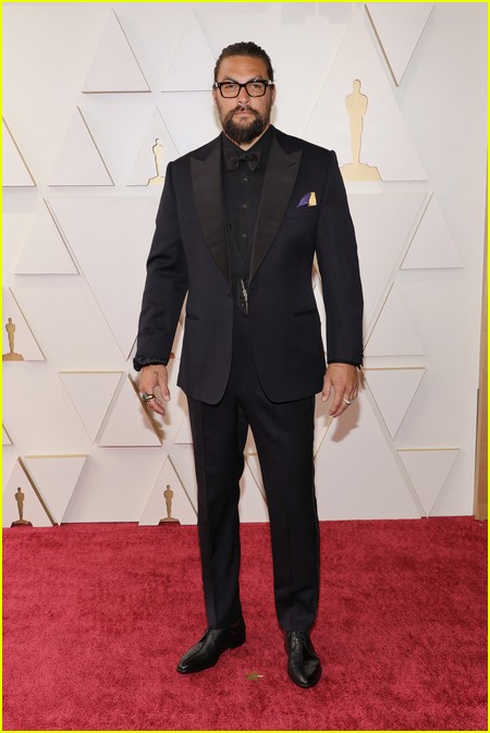 Dune’s Jason Momoa on the Oscars 2022 red carpet
