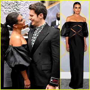 BFFs Lea Michele & Jonathan Groff Walk Tonys Carpet Together Ahead of 'Spring Awakening' Performance