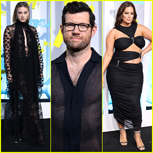 MTV VMAs Presenters Lili Reinhart, Billy Eichner & Ashley Graham Walk The Red Carpet Before The Show