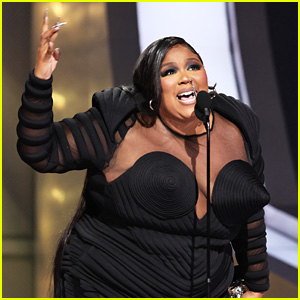 Lizzo Sends Message to Her Haters (aka Aries Spears) After Winning at MTV VMAs 2022