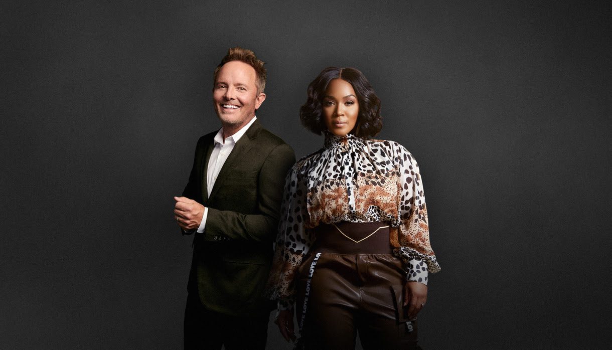 Chris Tomlin & Erica Campbell To Host 53rd Annual GMA Dove Awards