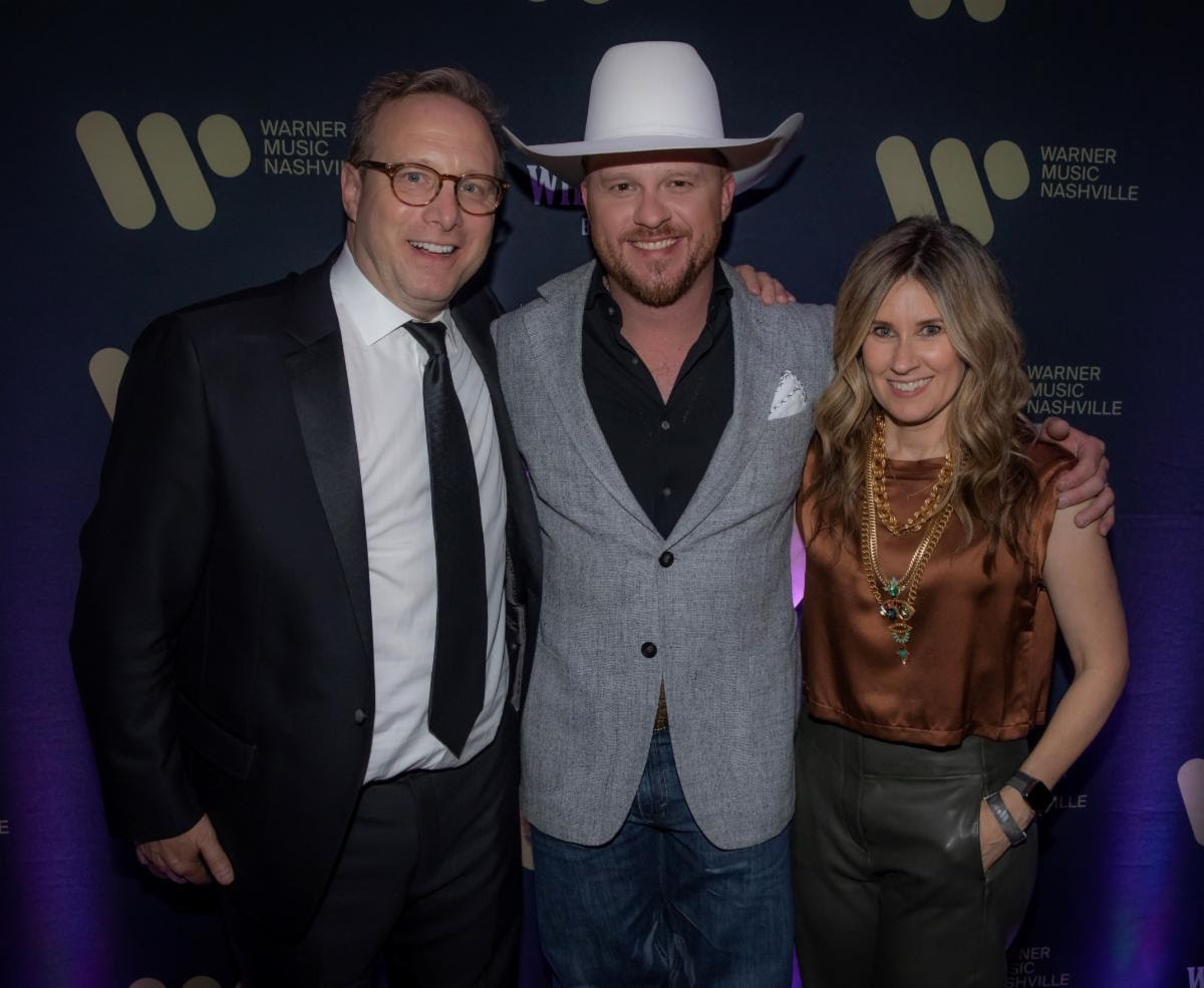 Warner Music Nashville Takes Over Twelve Thirty Club To Celebrate After CMA Awards