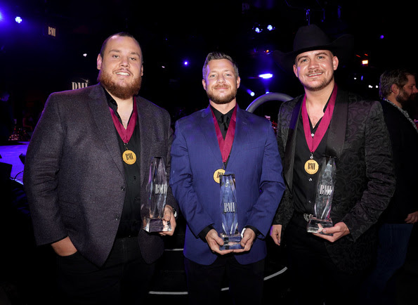 Luke Combs wins Song of the Year at 2022 BMI Awards