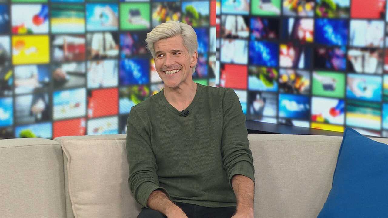 Osher Günsberg debuts new platinum blonde hair on Today Extra