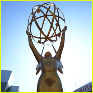 Emmy Awards 2022 -  Watch Red Carpet Live Stream Here!