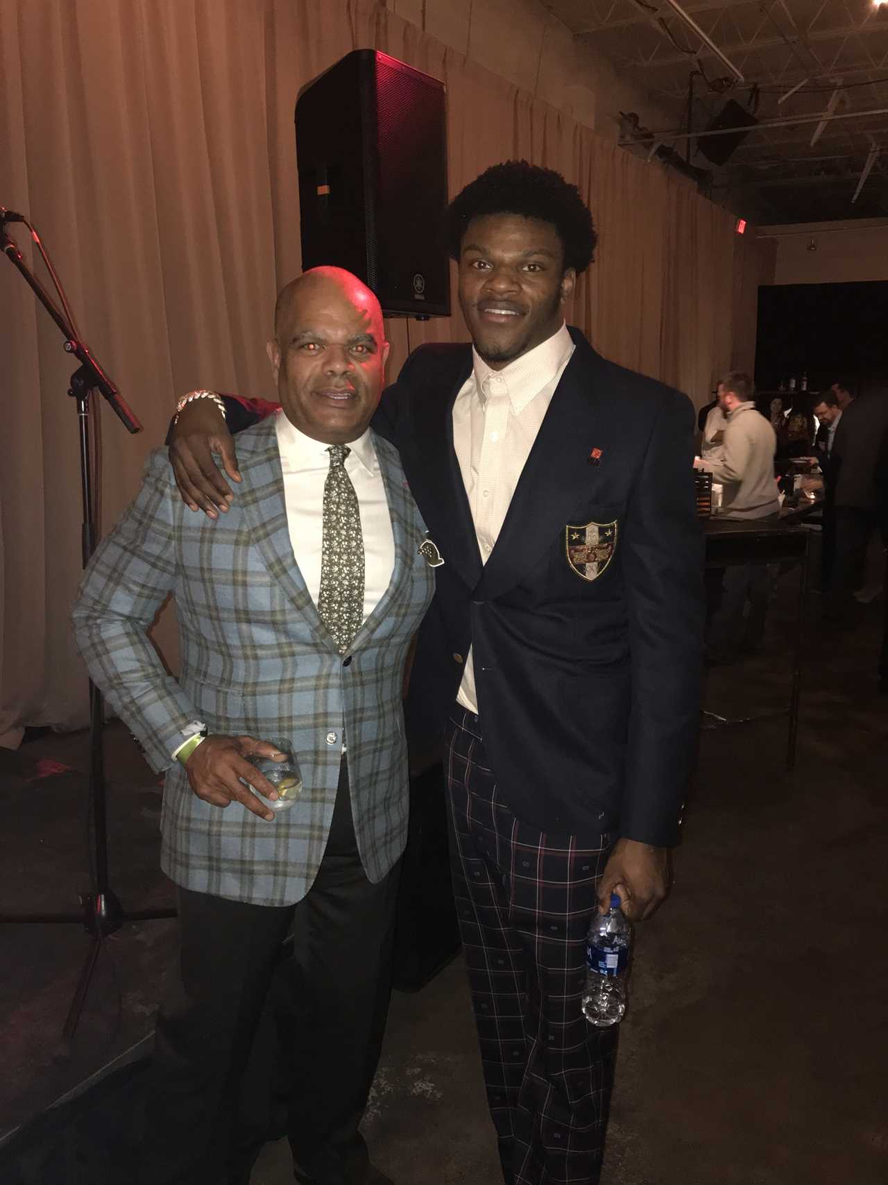 Lamar Jackson through the eyes and words of Baltimore Ravens fans Six Ravens supporters share their thoughts on the quarterback’s connection to the community, his contract situation, his chances of winning a Super Bowl and more