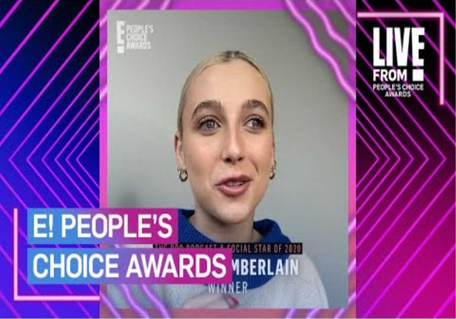Emma Chamberlain Wins Pop Podcast &amp; Social Star at 2020 PCAs | E! People’s Choice Awards