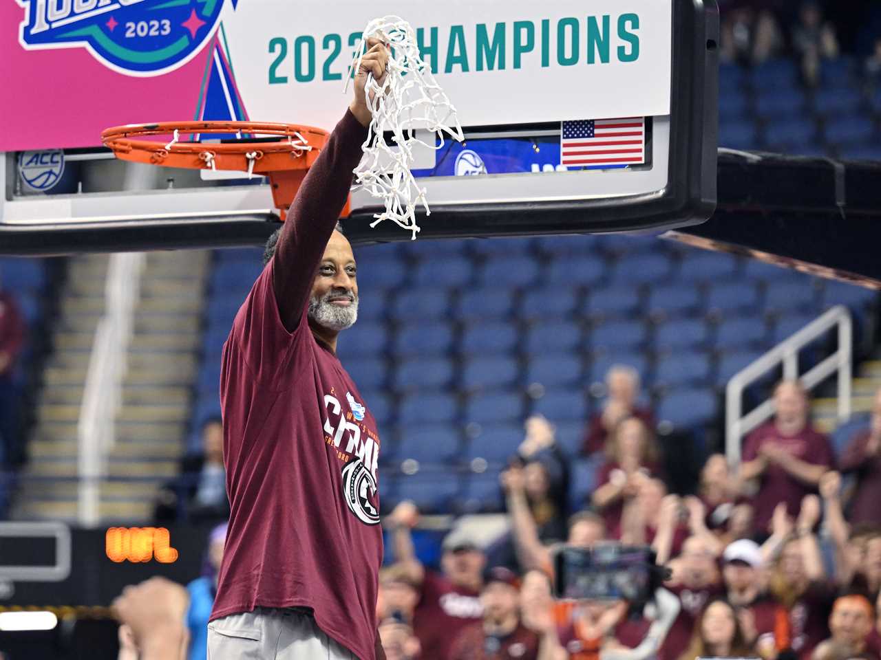 Black coaches to watch in the NCAA women’s tournament Rising star Alex Simmons, Dawn Staley and Kenny Brooks are among the coaches to know on 11 teams