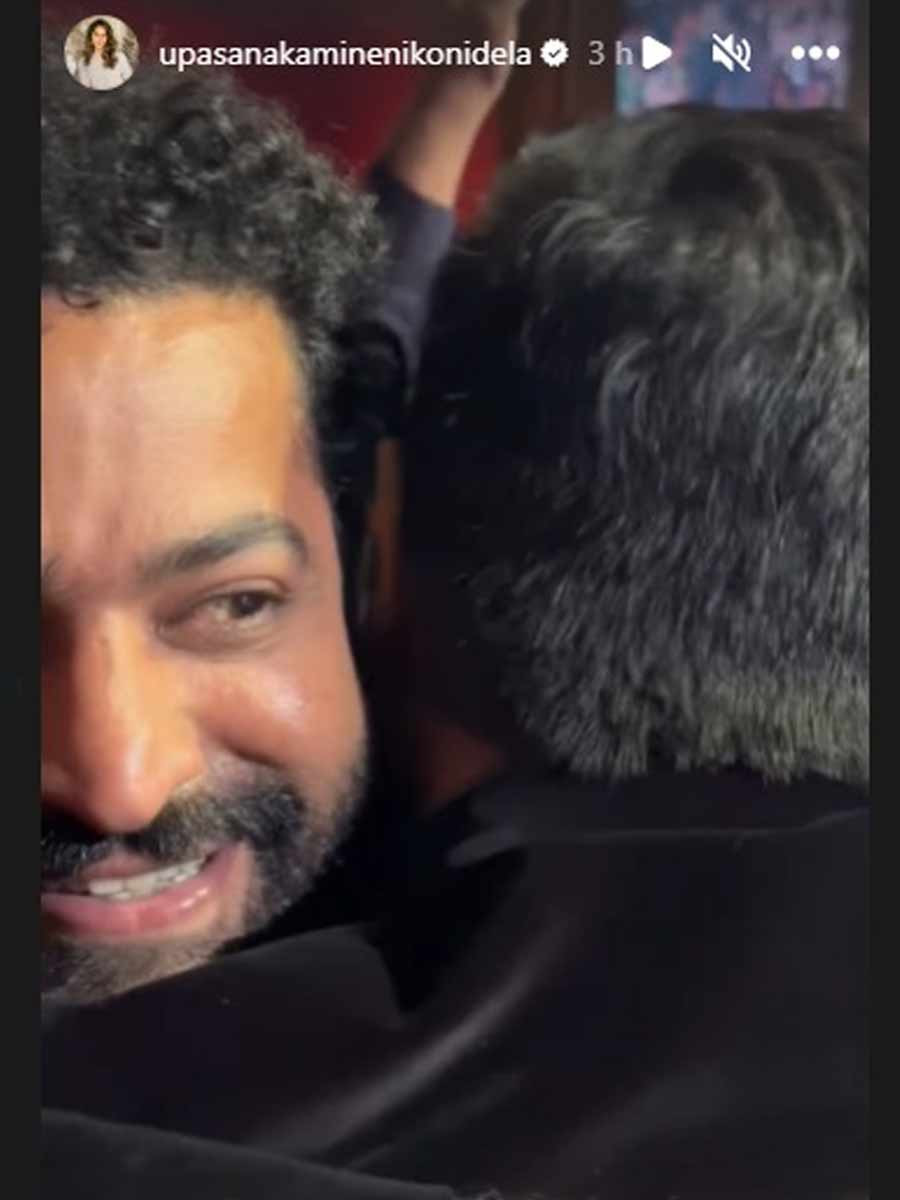 Oscars 2023: Ram Charan hugs