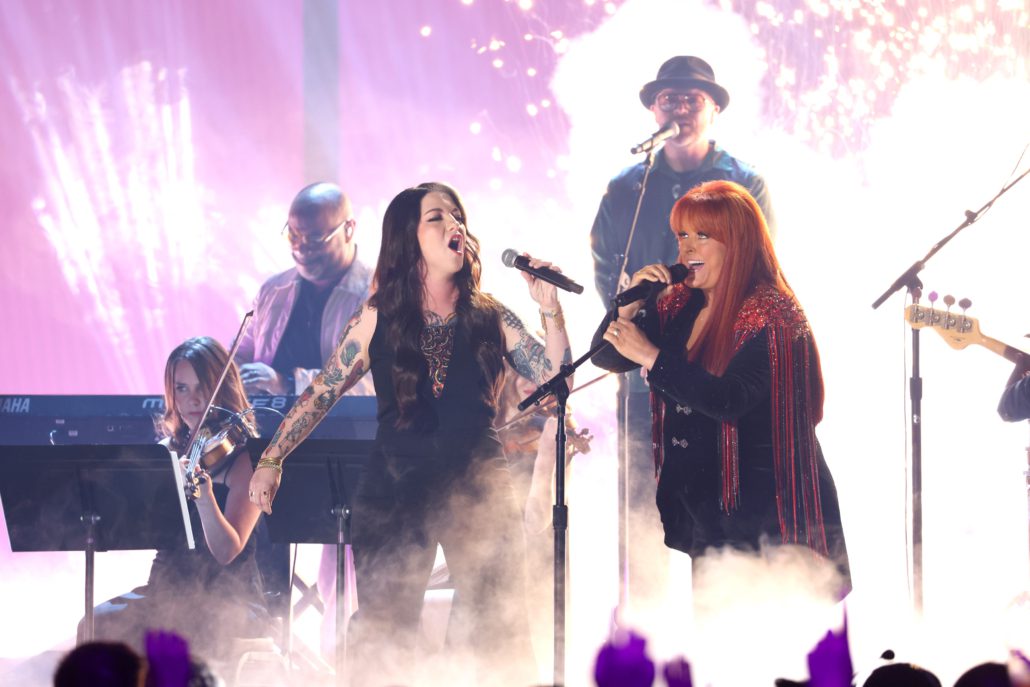 CMT Awards Offer Texas-Sized Slate Of Talent In Austin Show