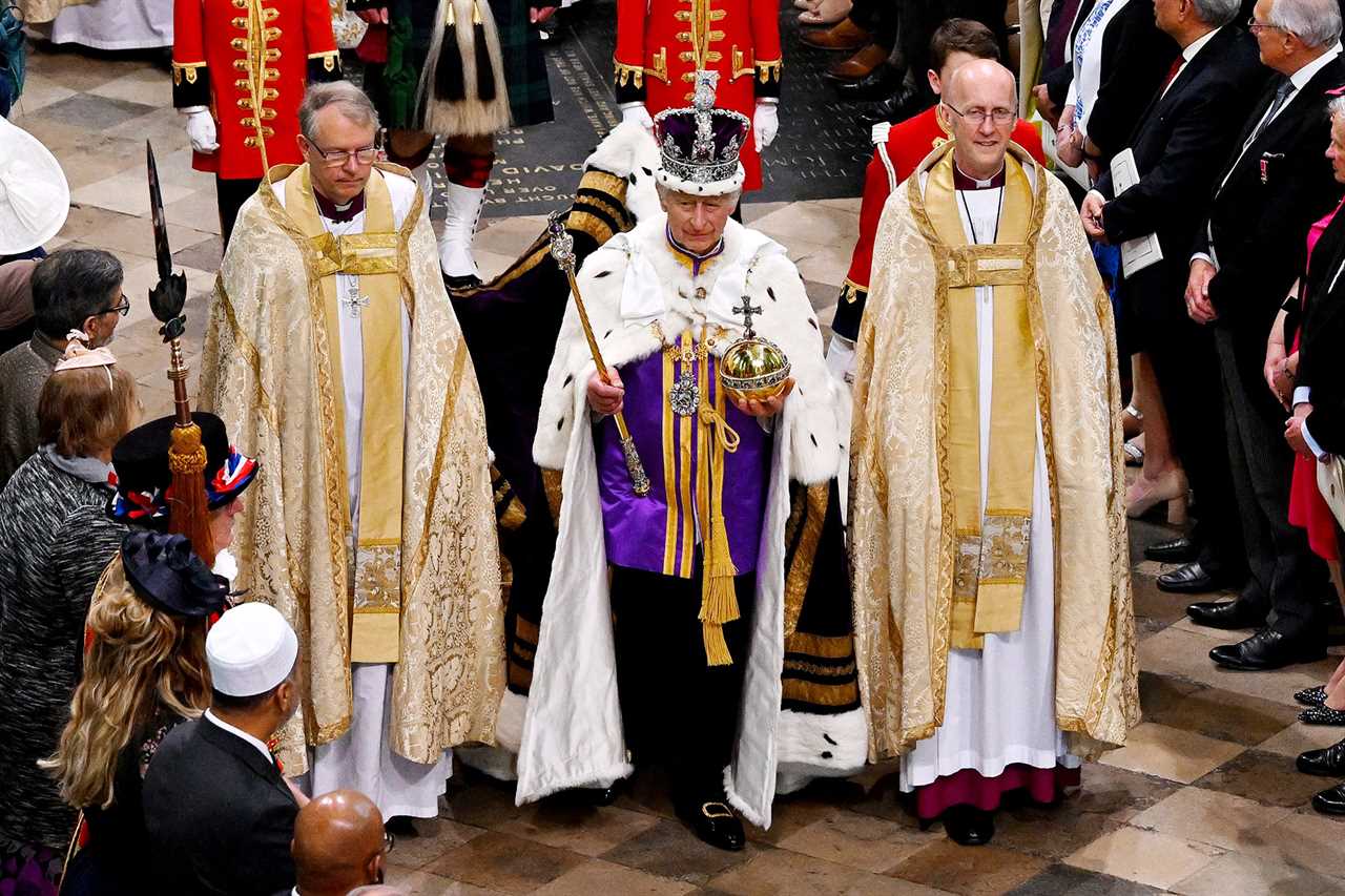 Princess Kate Curtsies to King Charles III During Coronation 2