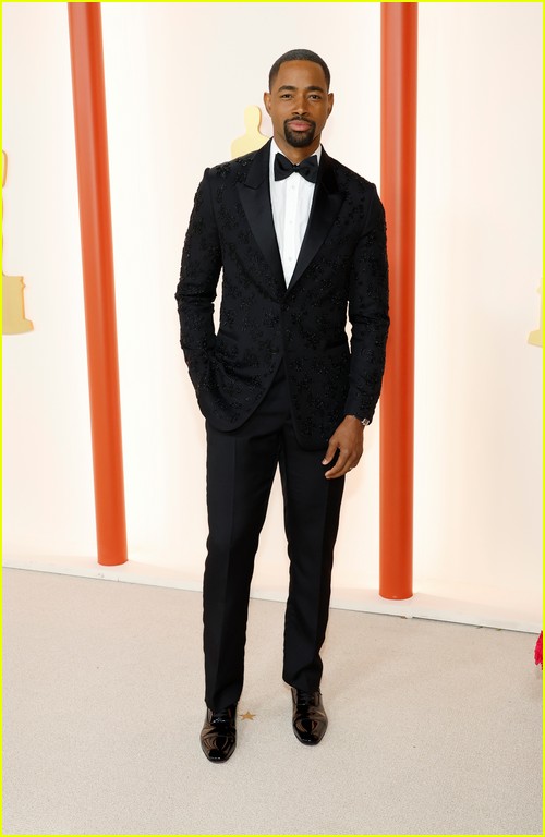 Top Gun: Maverick’s Jay Ellis on the Oscars 2023 red carpet