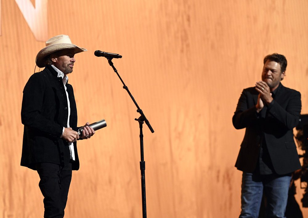 First-Ever ‘People’s Choice Country Awards’ Airs Live From Nashville [Recap]