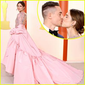 Allison Williams & Fiance Alexander Dreymon Kiss on Oscars 2023 Red Carpet