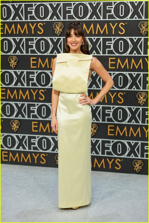 The White Lotus’ Aubrey Plaza at the Emmy Awards