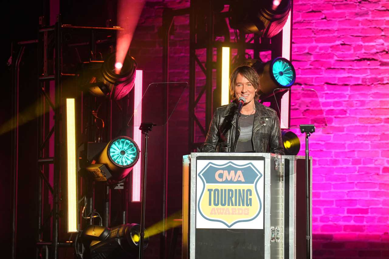 CMA Touring Awards Honors Giants In Live Music