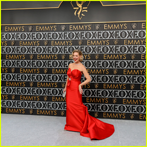 Emmy Awards 2023 Viewers Call Out the 'Ugly' Red Carpet Step & Repeat Backdrop