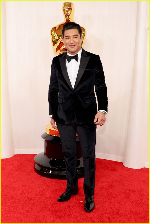 Mario Lopez at the Oscars 2024
