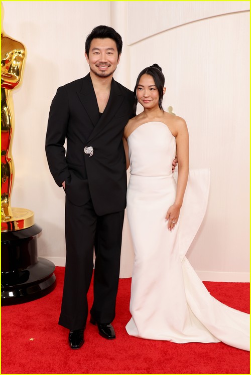 Simu Liu and girlfriend Allison Hsu (Barbie) at the Oscars 2024