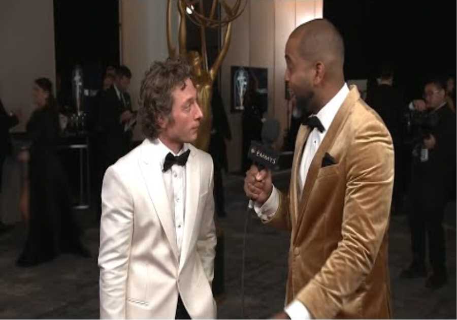 Jeremy Allen White: 75th Emmy Awards Winnerview