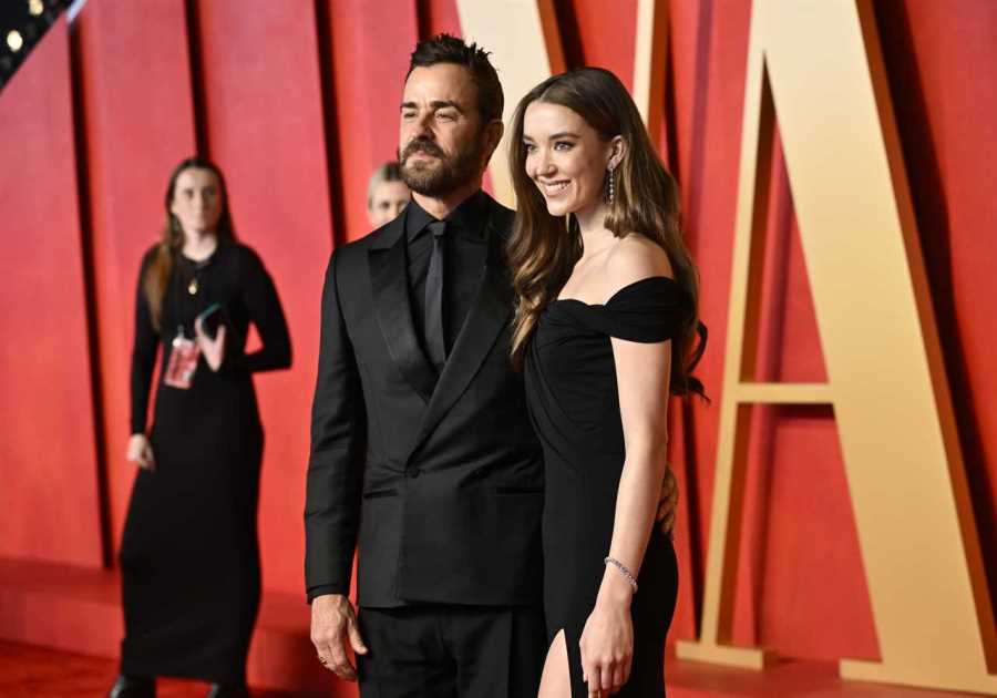 Justin Theroux confirms new romance with red carpet debut
