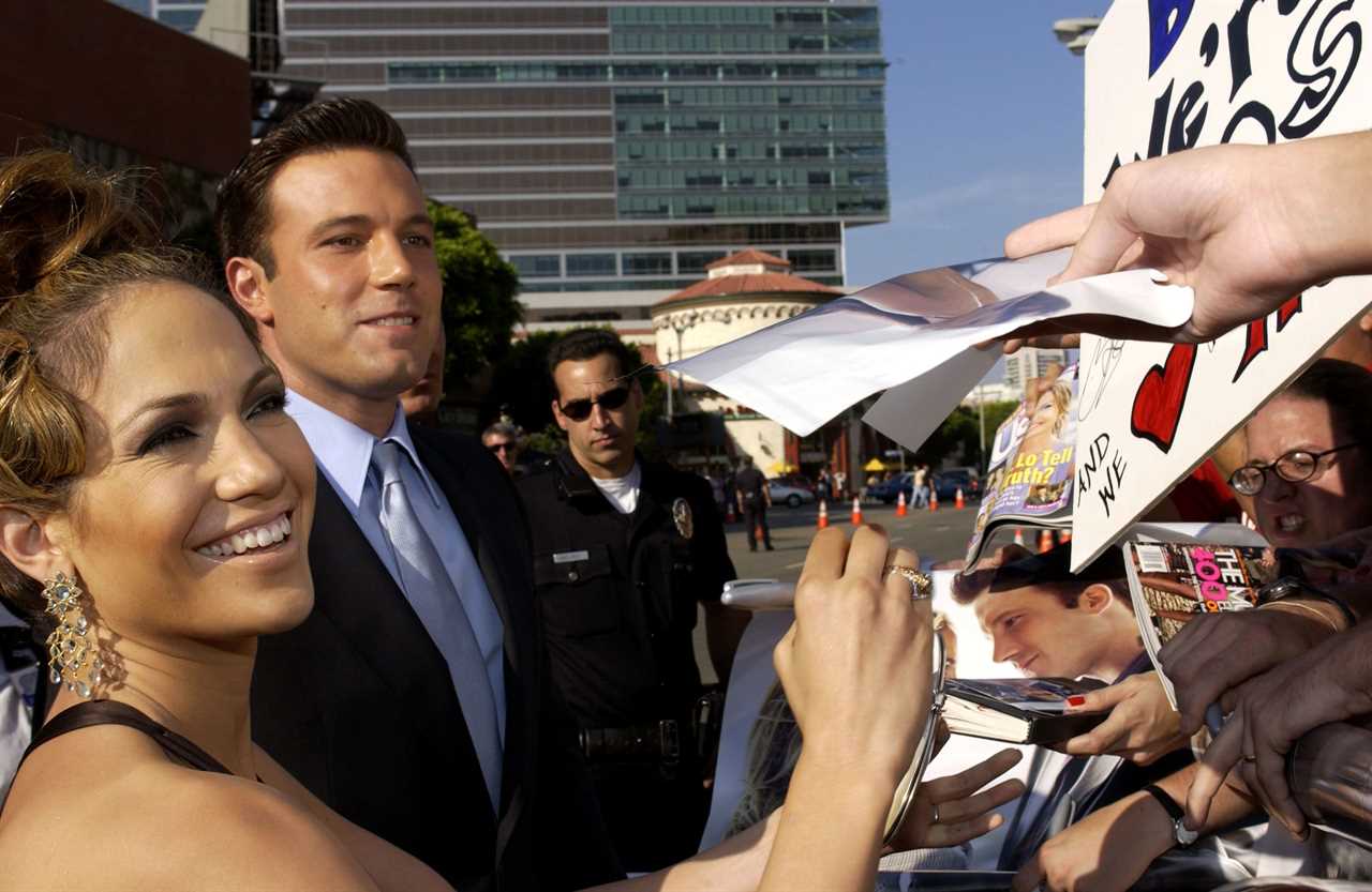 Jennifer Lopez and Ben Affleck engaged during the Gigli premiere