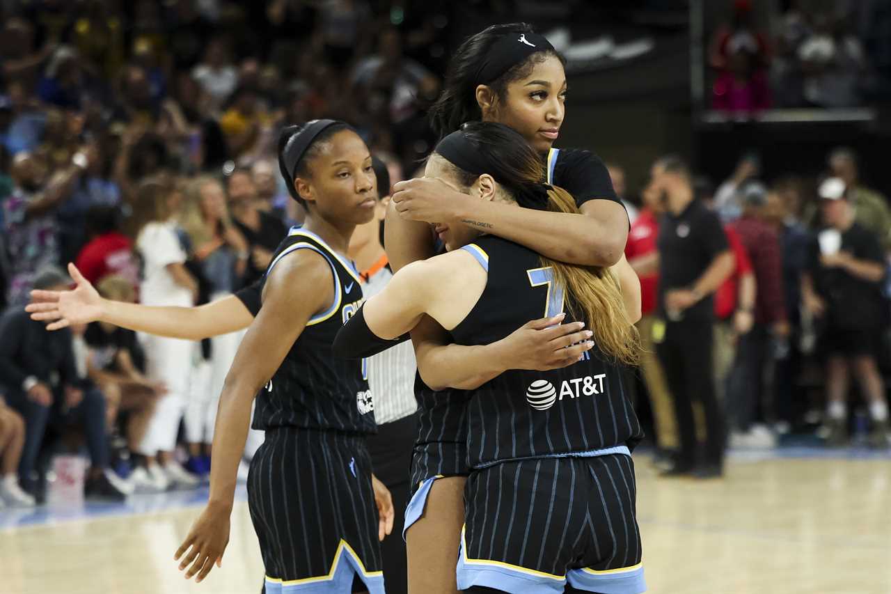 Angel Reese-Sheryl Swoopes hug a win for Black women