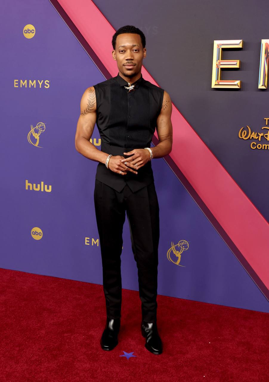 mega best dressed tyler jesse williams dolce & gabbana emmy awards 2024