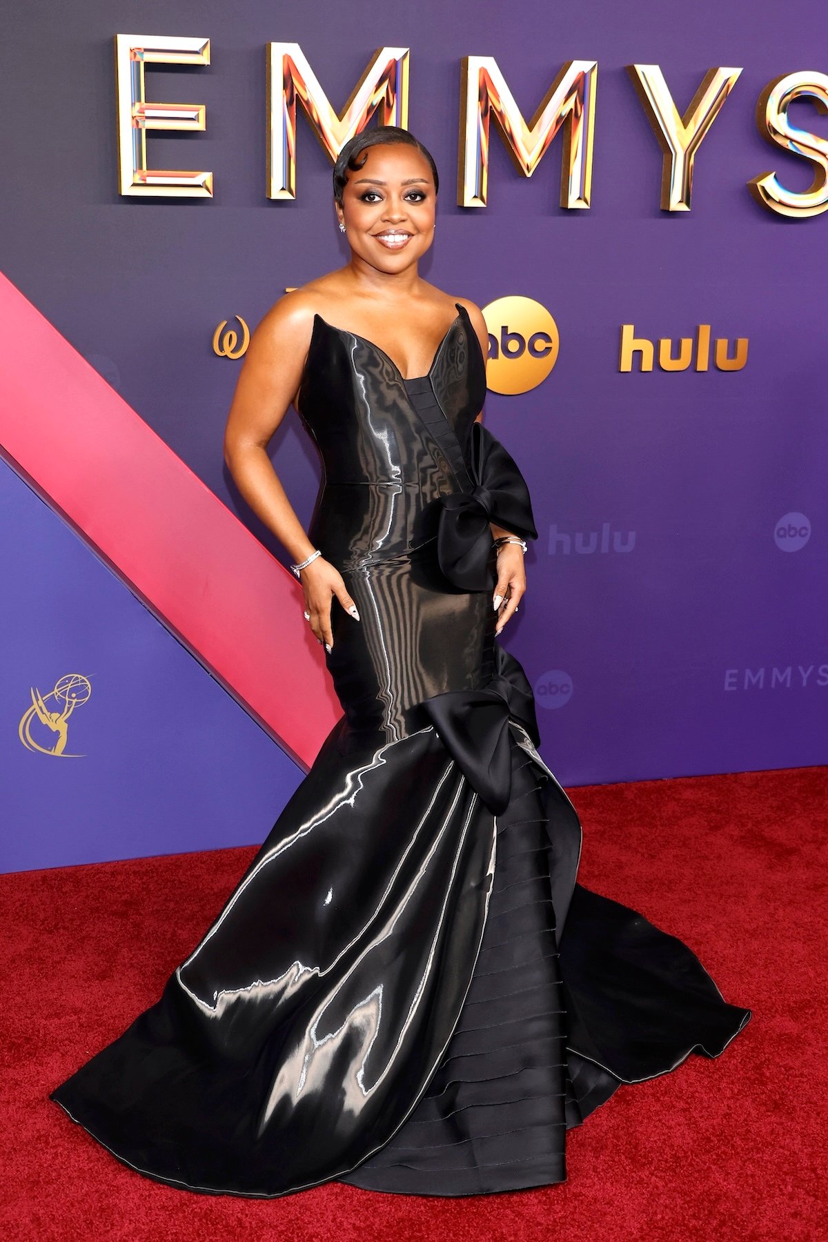 2024 Emmys Live Coverage: Nominees, winners, red carpet lewks, and more