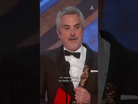 Oscar Winners Javier Bardem & Angela Bassett Present the Oscar for Best International Feature Film