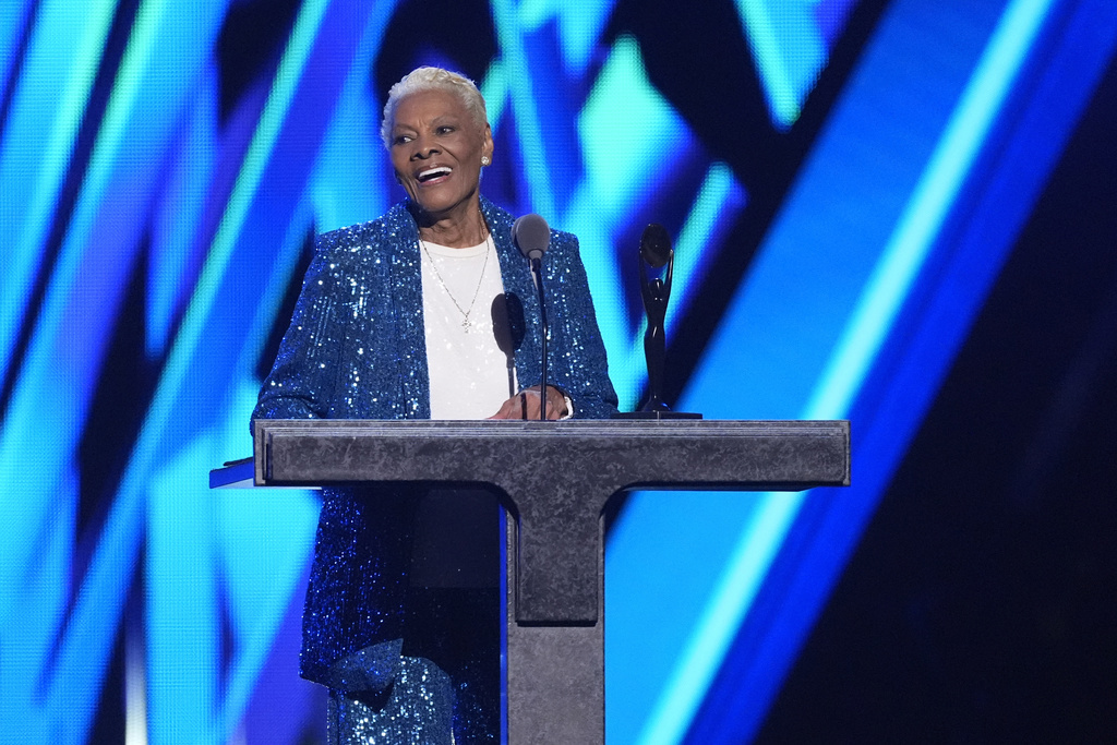 Dionne Warwick speaks during the 39th Annual Rock & Roll Hall of Fame Induction Ceremony on Saturday, Oct. 19, 2024, at Rocket Mortgage FieldHouse in Cleveland. (AP Photo/Chris Pizzello)