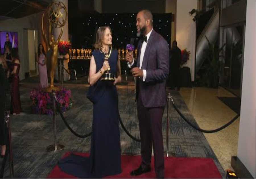Jodie Foster: 76th Emmy Awards Winnerview