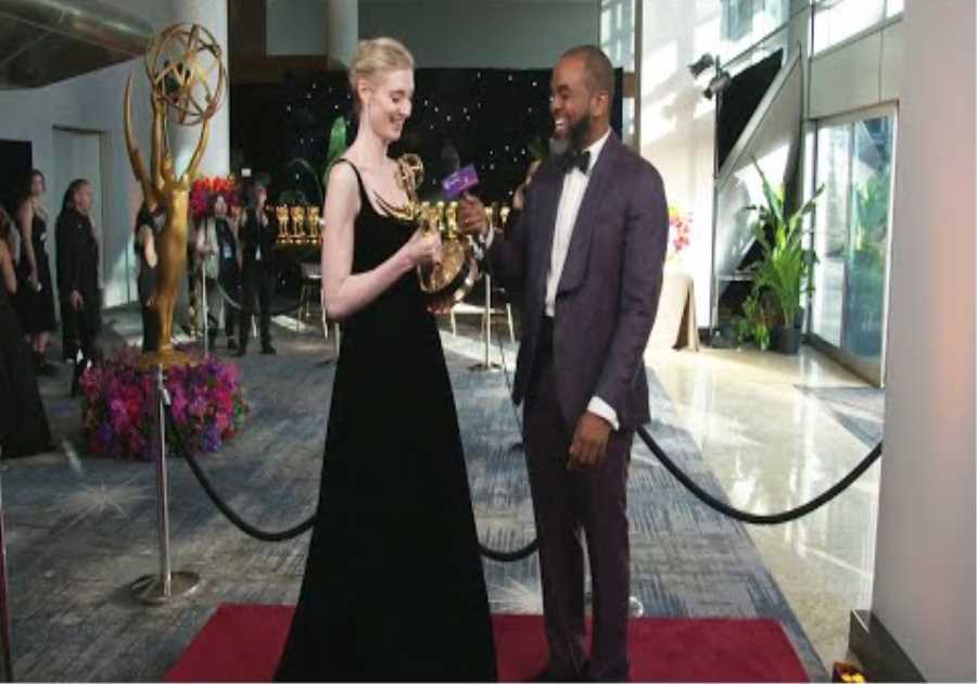 Elizabeth Debicki: 76th Emmy Awards Winnerview