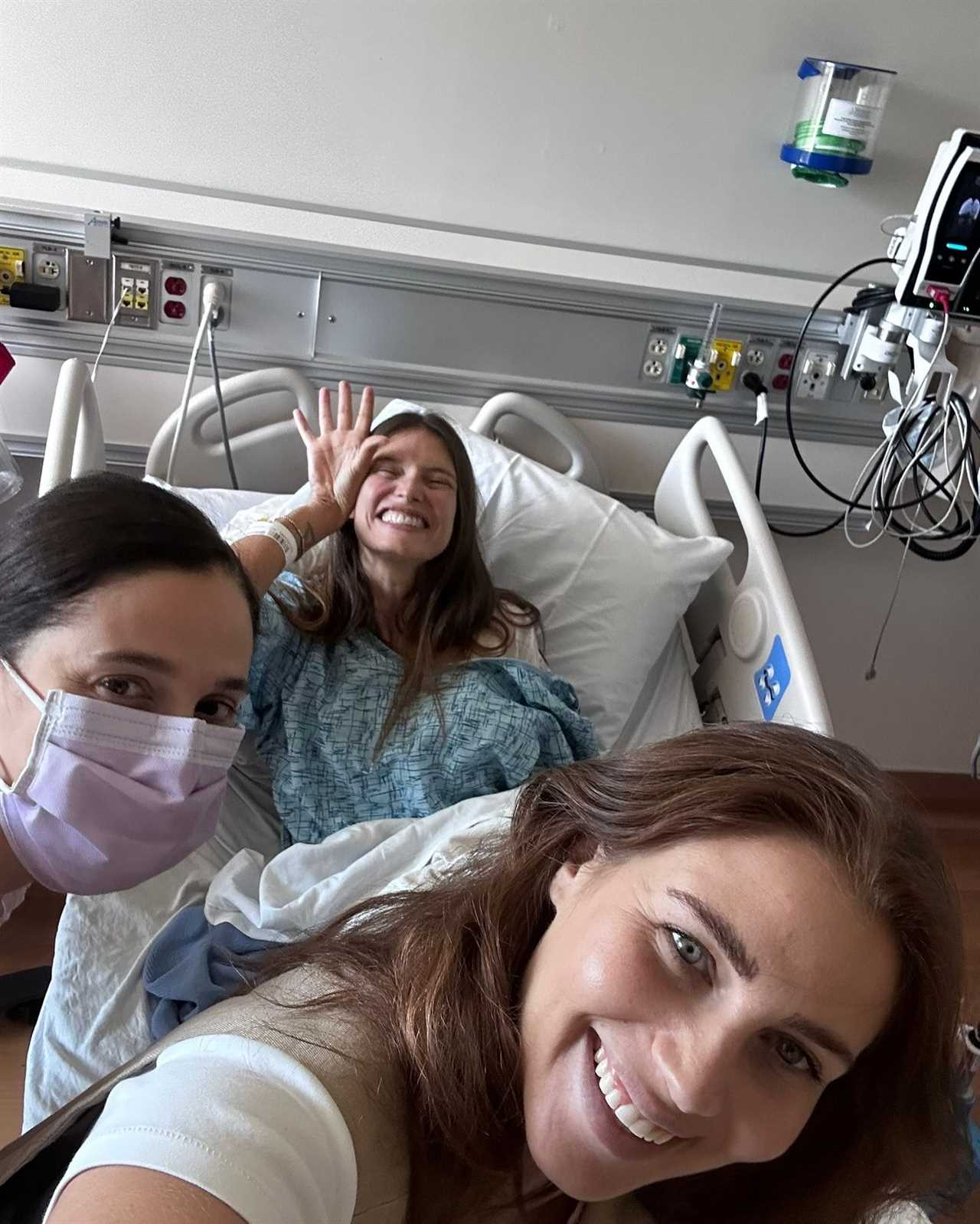 Bianca Balti in hospital