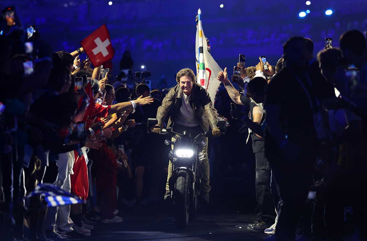 Tom Cruise Did Not Get Paid for Olympics Stunt 2